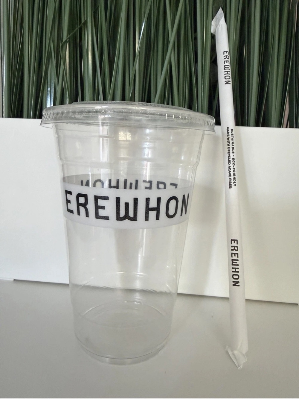 EREWHON MARKET- ICONIC 12 OZ SMOOTHIE CUP LID STRAW NEW